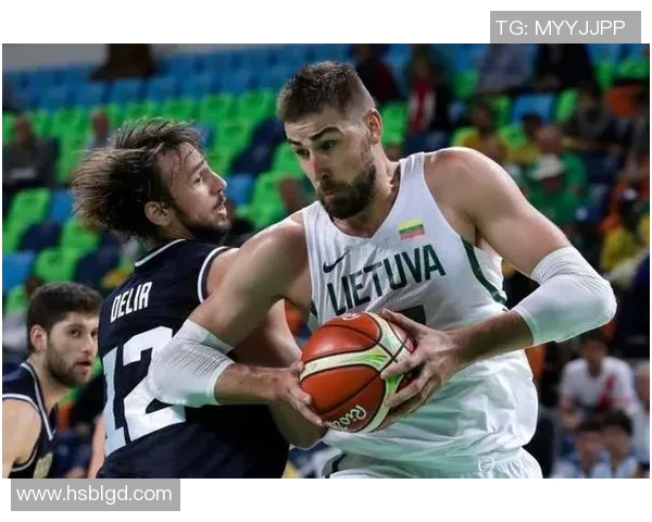 约纳斯瓦兰丘纳斯的篮球之路与职业生涯成就探析